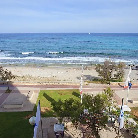 Playa Dorada 3*